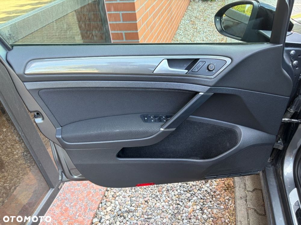 Volkswagen Golf 1.6 TDI SCR Comfortline - 27