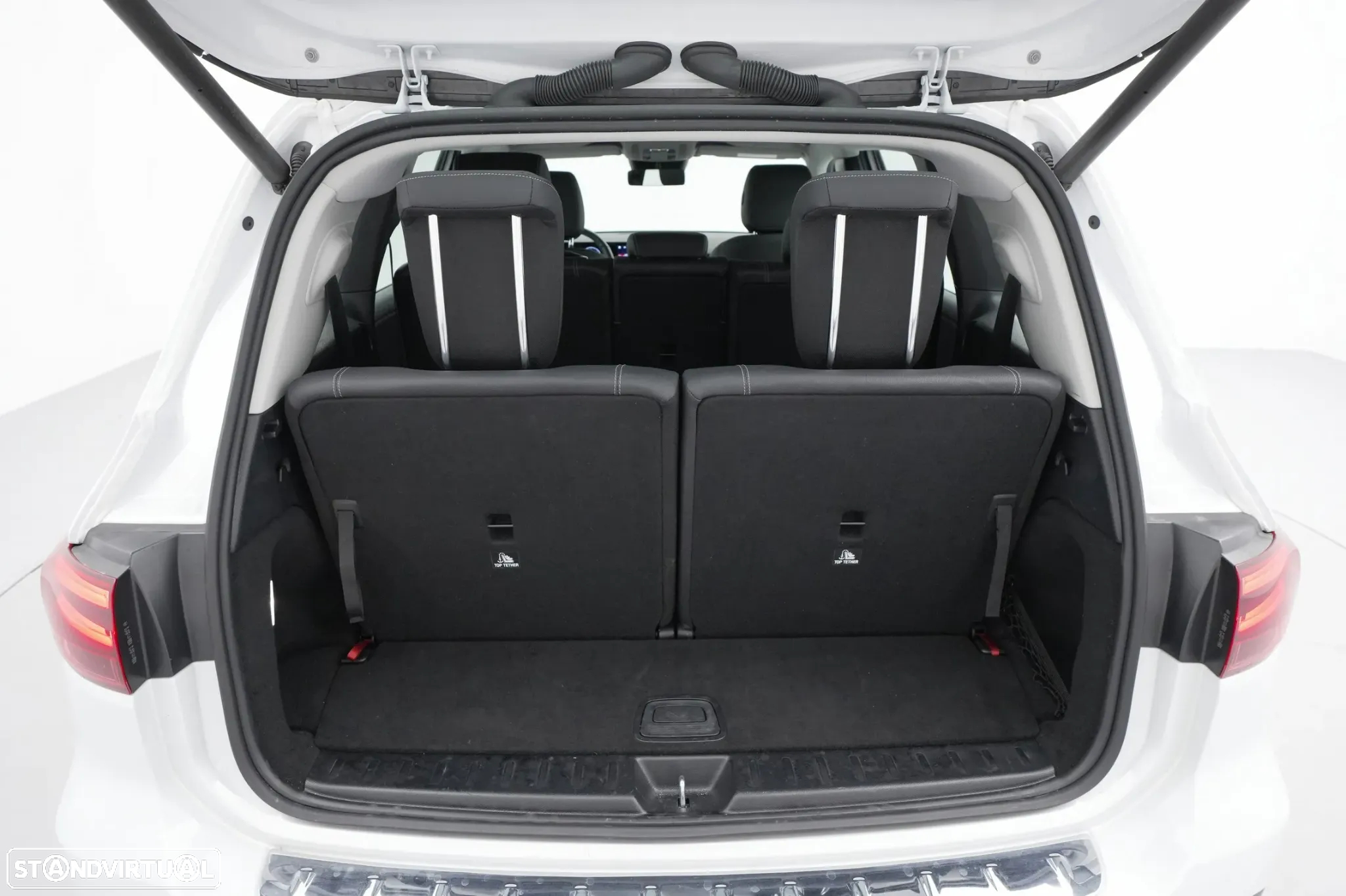 Mercedes-Benz GLB 180 d Progressive - 29