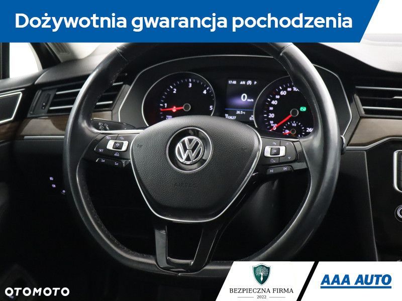 Volkswagen Passat - 23
