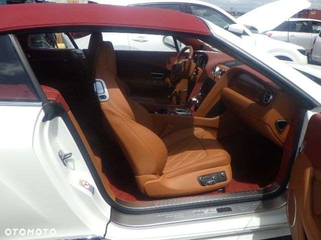 Bentley Continental GT Speed - 28
