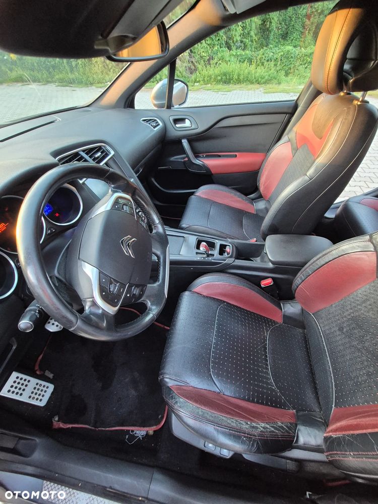 Citroën DS4 1.6 e-HDi SoChic MCP - 19