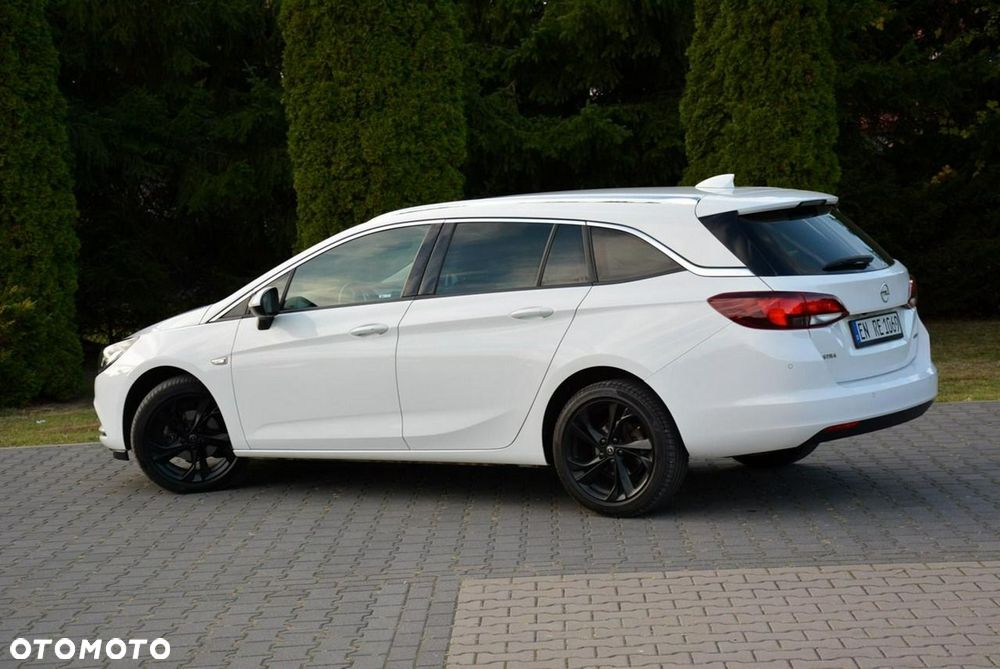 Opel Astra 1.4 Turbo Innovation - 4