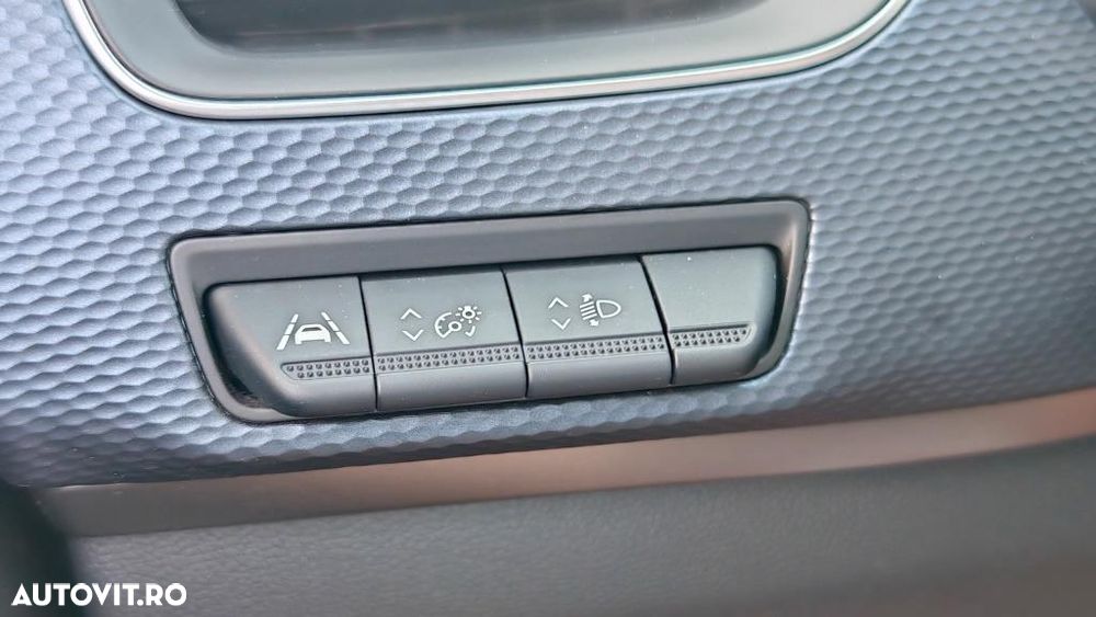 Renault Arkana E-TECH 145 Evolution - 24