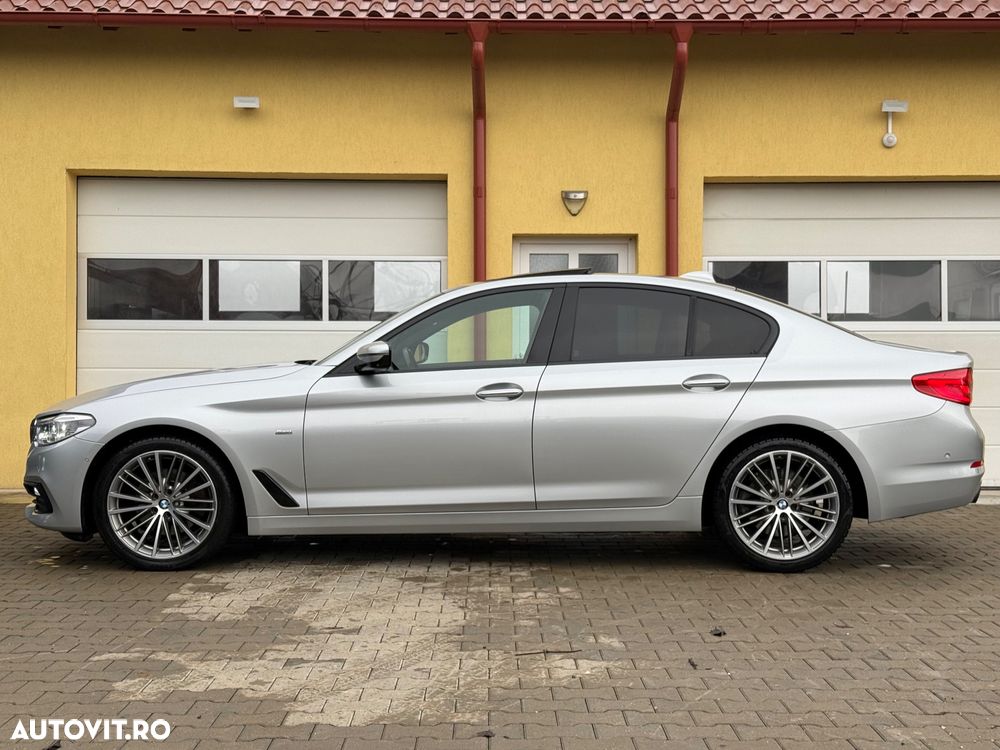 BMW Seria 5 520d Aut. Sport Line - 31