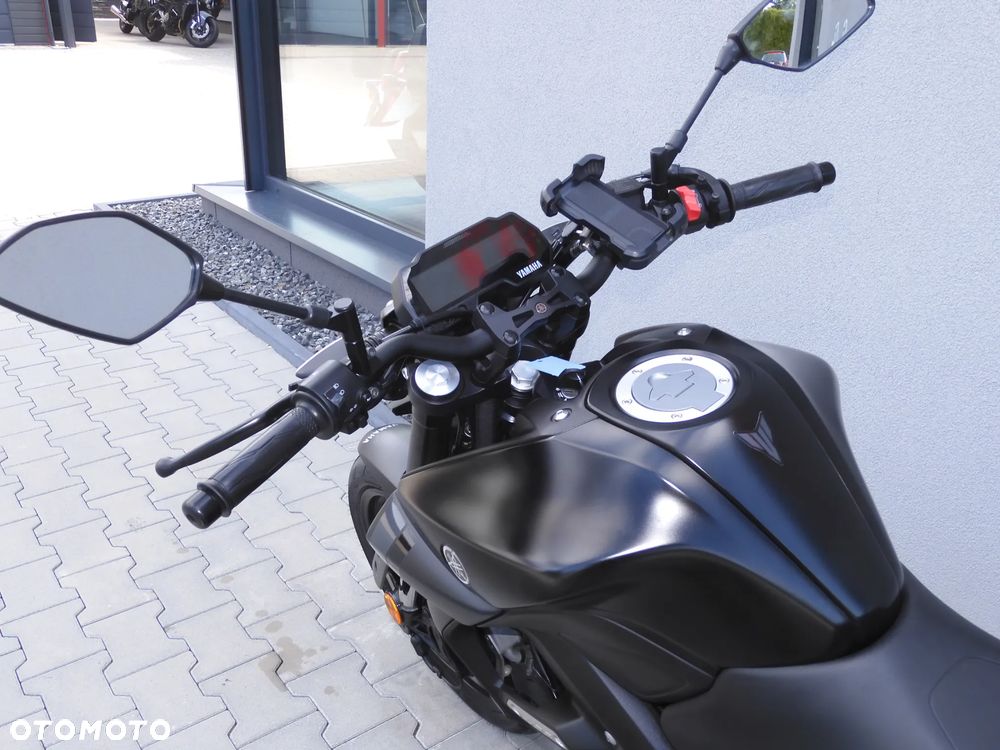 Yamaha MT - 33