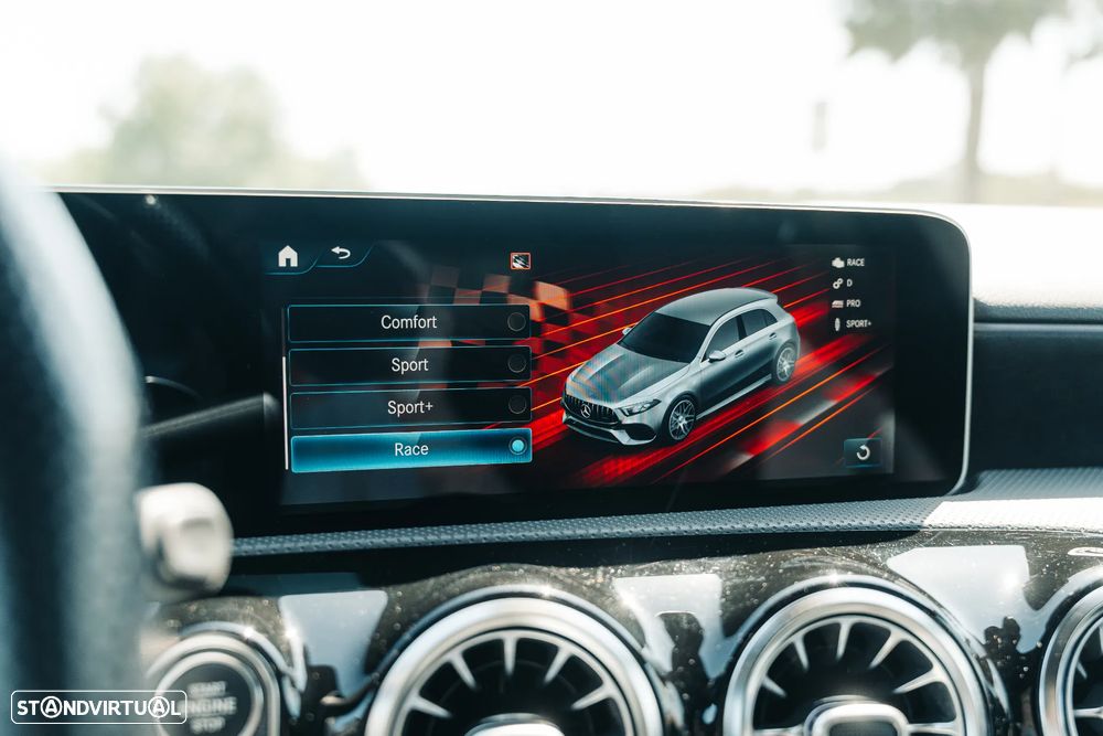 Mercedes-Benz A 45 AMG S 4Matic+ Speedshift DCT 8G - 37