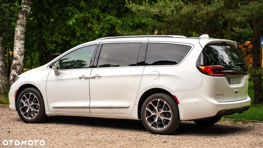 Chrysler Pacifica - 5