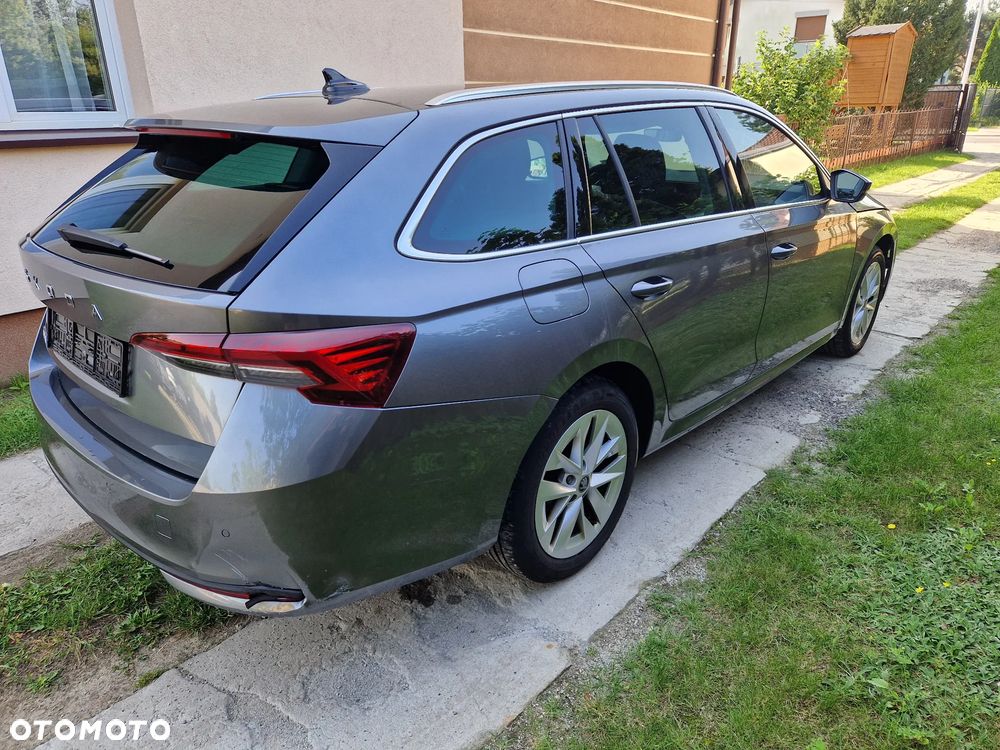 Skoda Octavia 2.0 TDI Selection DSG - 2