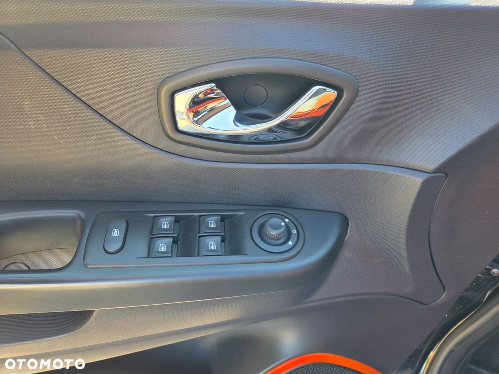Renault Captur - 12