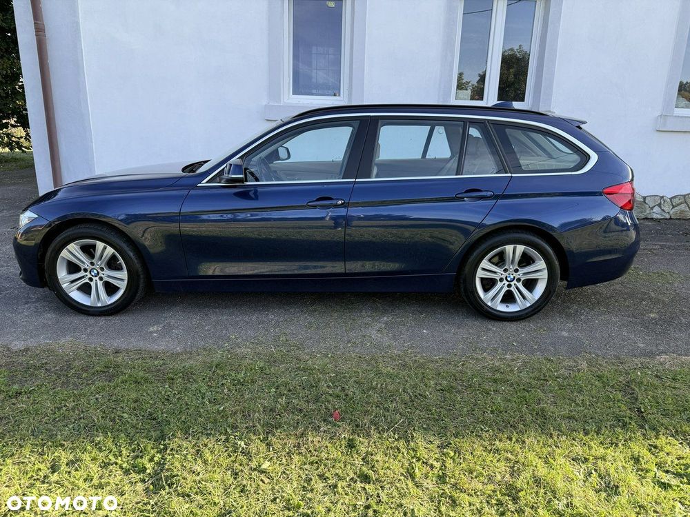 BMW Seria 3 320i Luxury Line - 14
