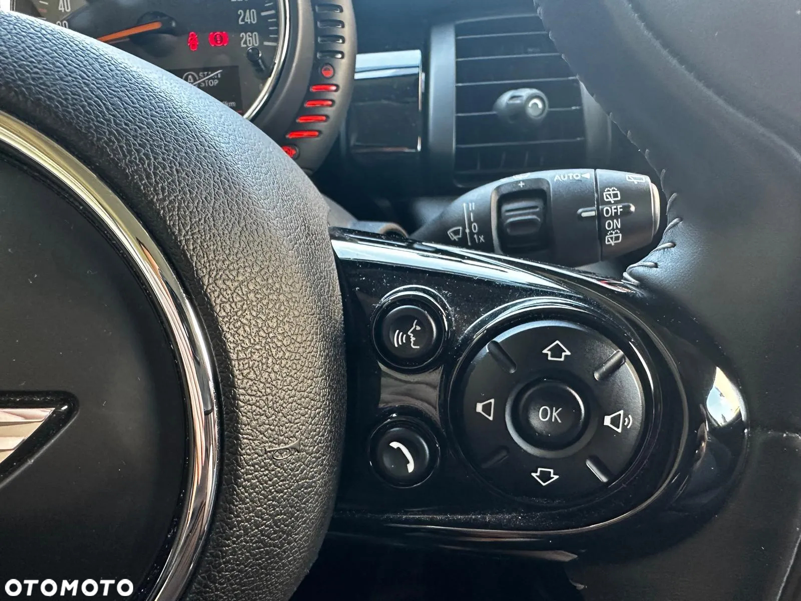 MINI Cooper Standard - 15