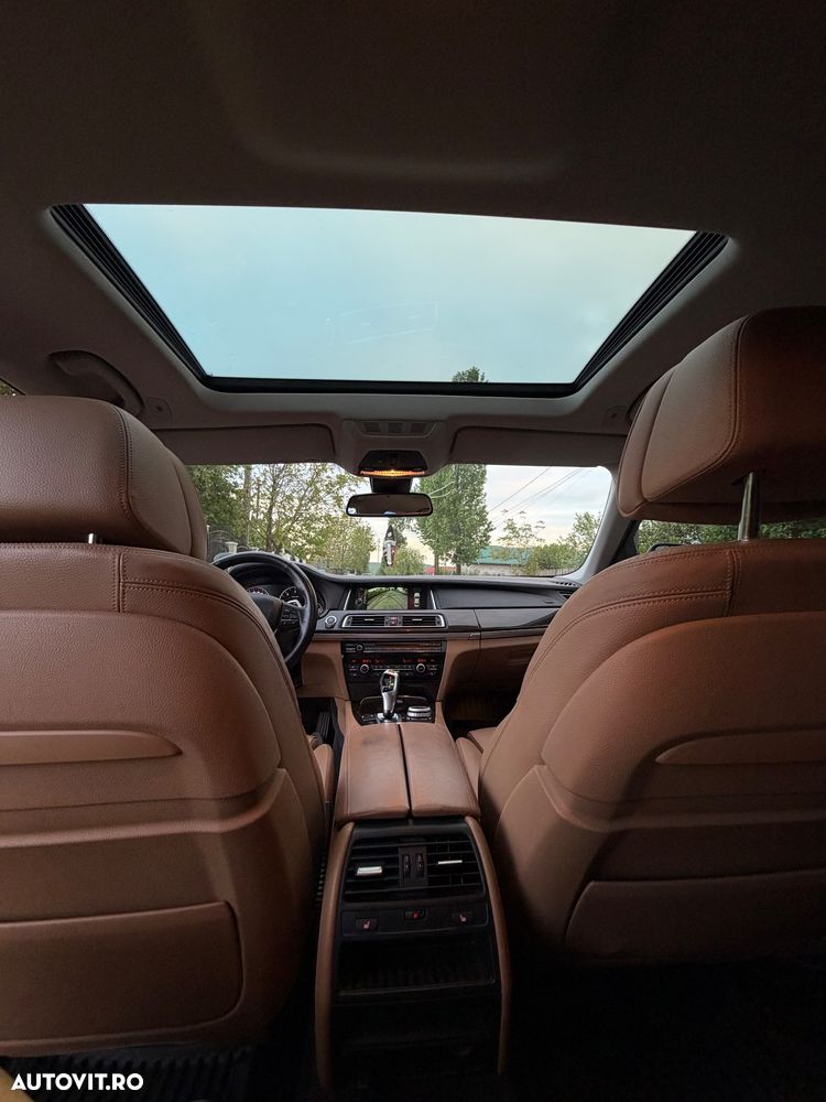 BMW Seria 7 730d xDrive - 9