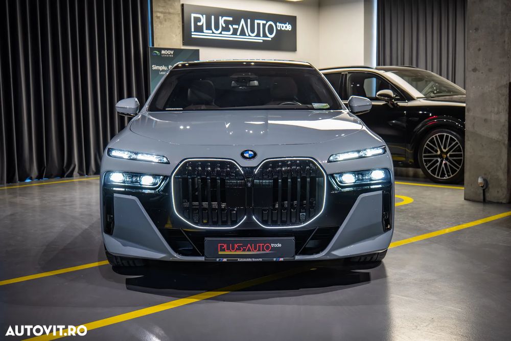 BMW Seria 7 740d xDrive MHEV - 29
