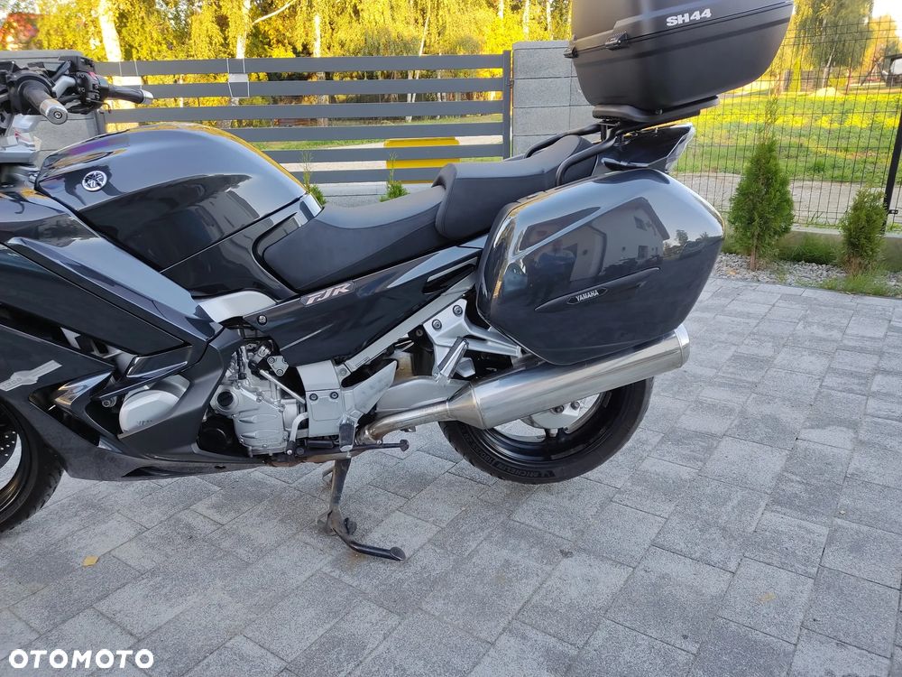 Yamaha FJR - 4