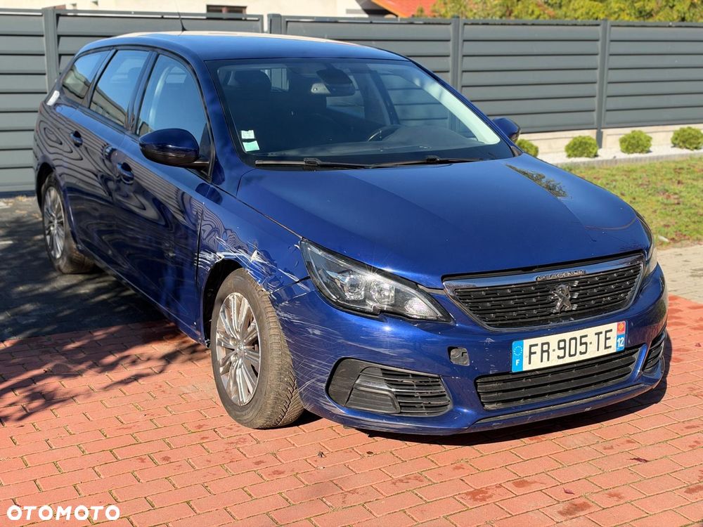 Peugeot 308 2019 photo 3