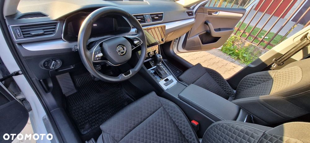 Skoda Superb 2.0 TDI SCR Ambition DSG - 8