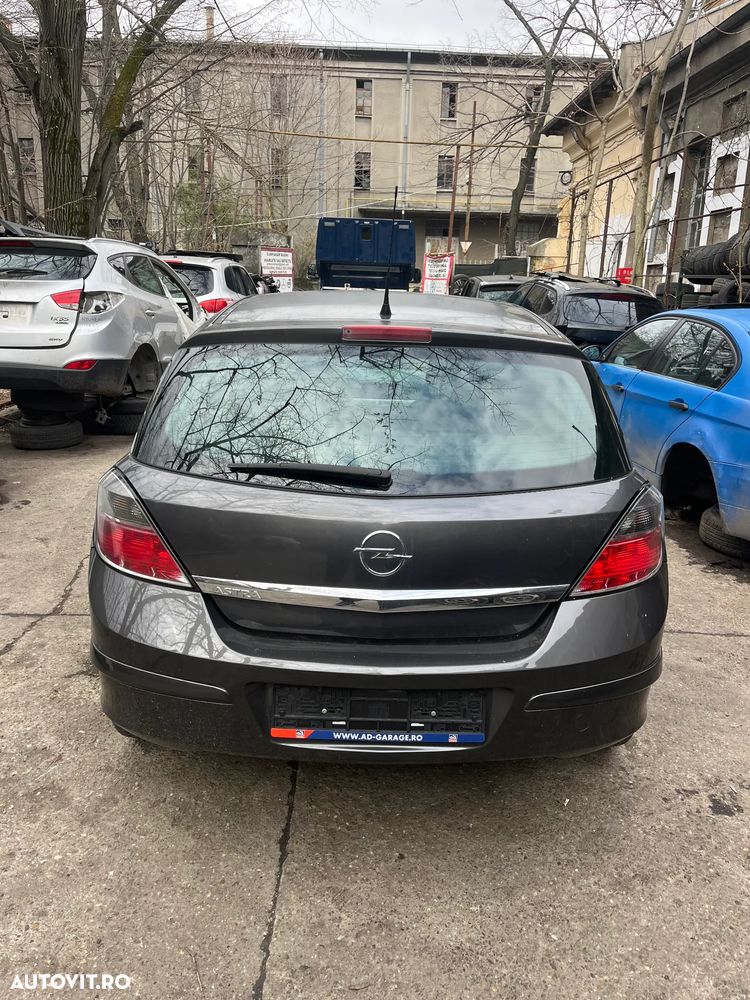 Dezmembrez Opel Astra H facelift 1,4 benzina 2008 gri Z14XEP 66KW Z177 - 2