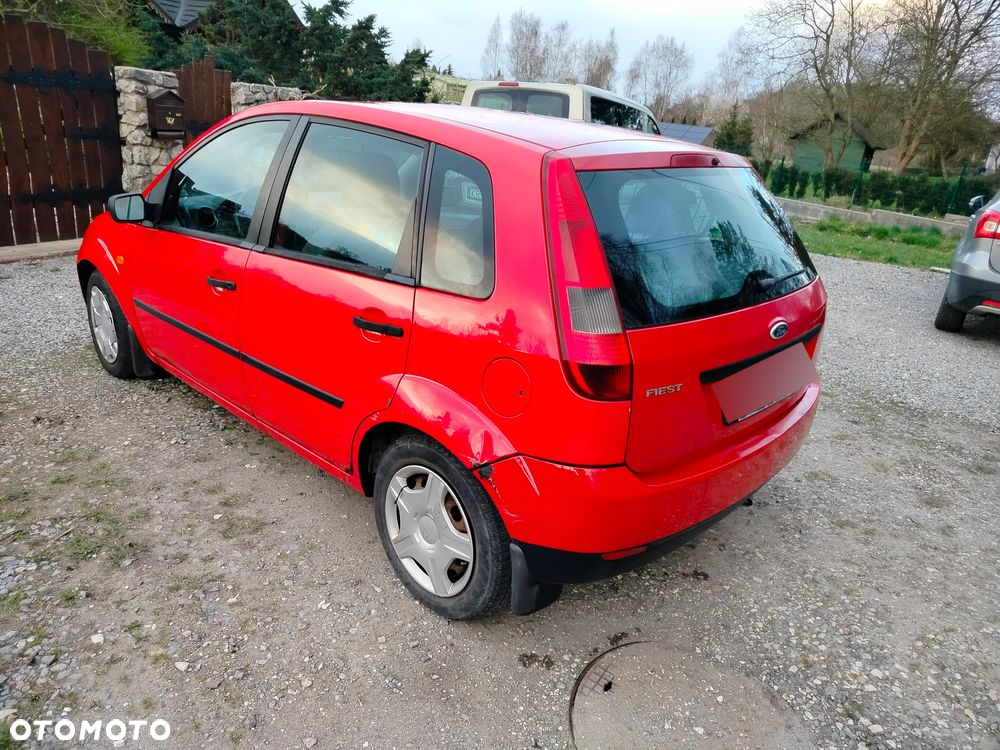 Ford Fiesta - 2