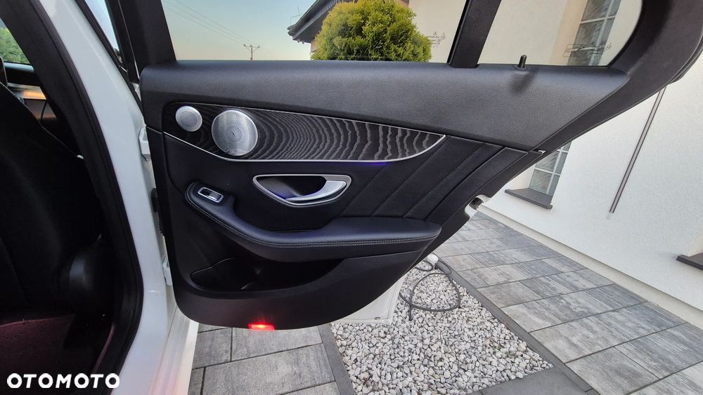 Mercedes-Benz Klasa C 220 d 9G-TRONIC - 30