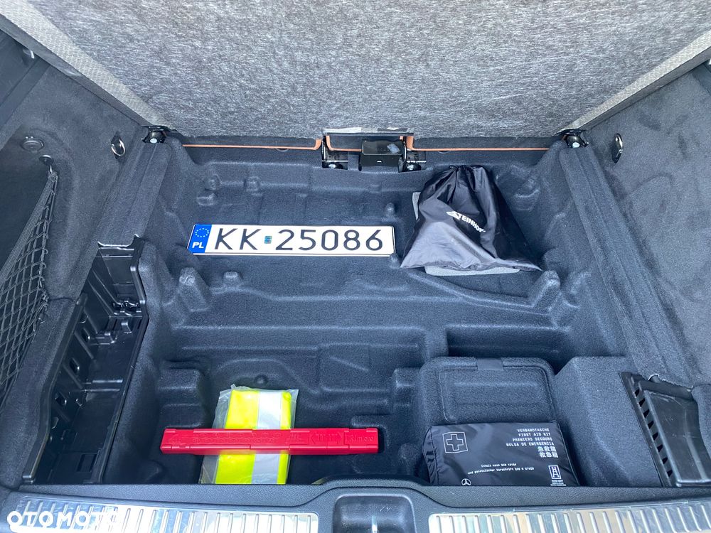 Mercedes-Benz GLC - 21