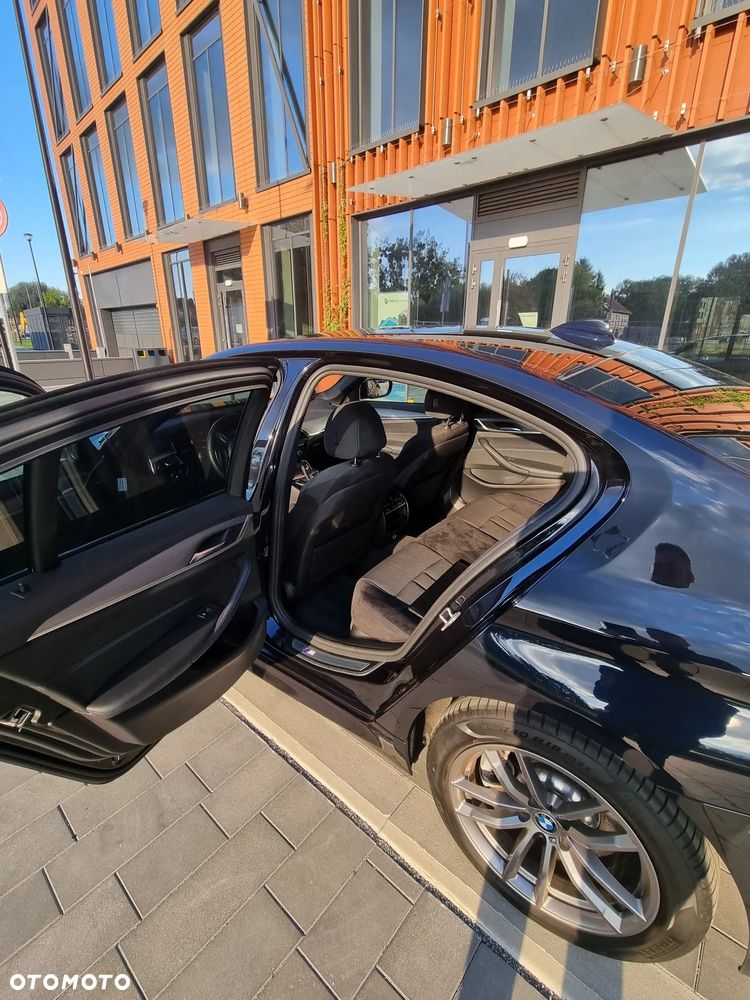 BMW Seria 5 520d M Sport - 6
