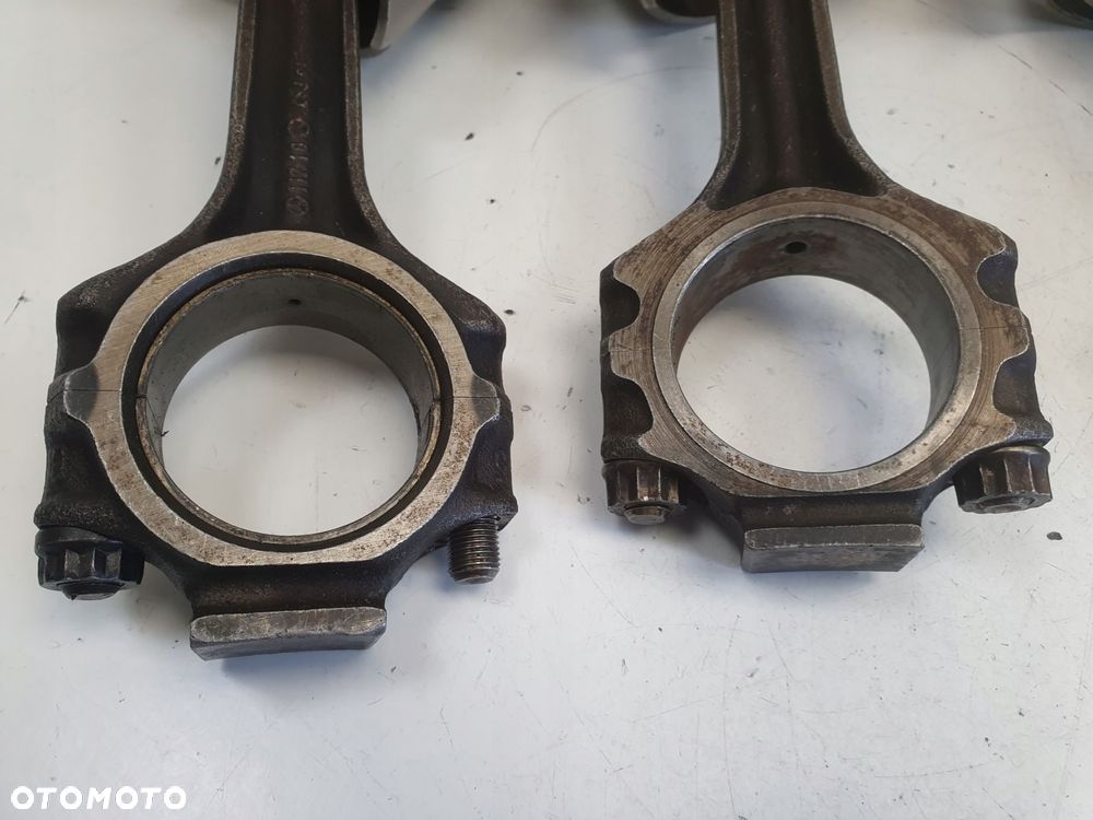 Mercedes W126 C126 5.6 V8 560 SEC TŁOK Korbowód - 9