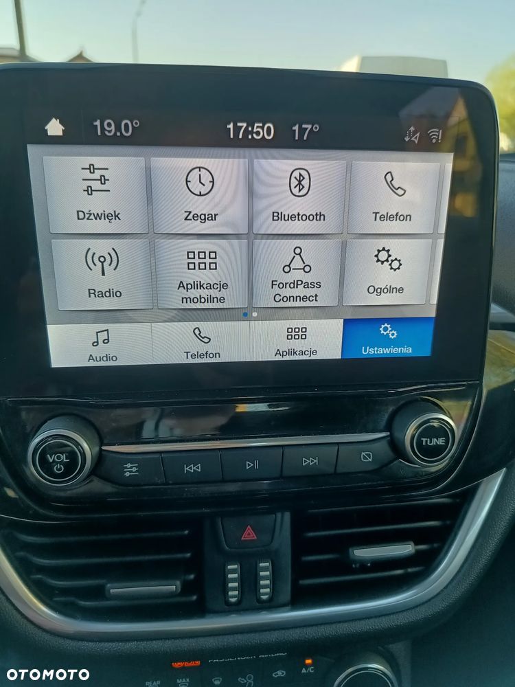 Ford Fiesta 1.0 EcoBoost Hybrid S&S TITANIUM X - 22