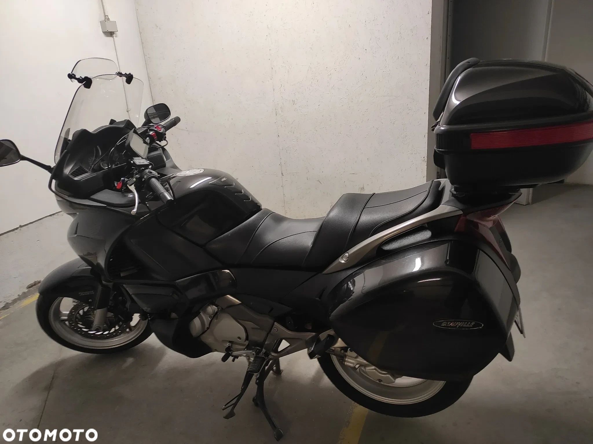 Honda Deauville - 1