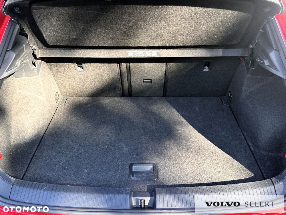 Volkswagen T-Roc - 10