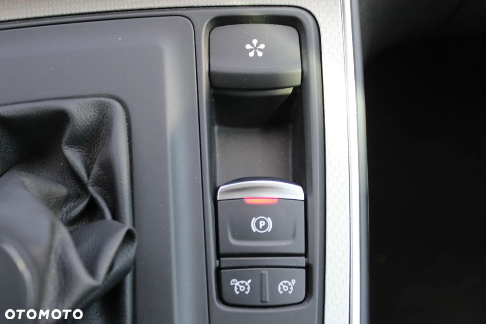 Renault Scenic 1.6 dCi Bose EDC - 32