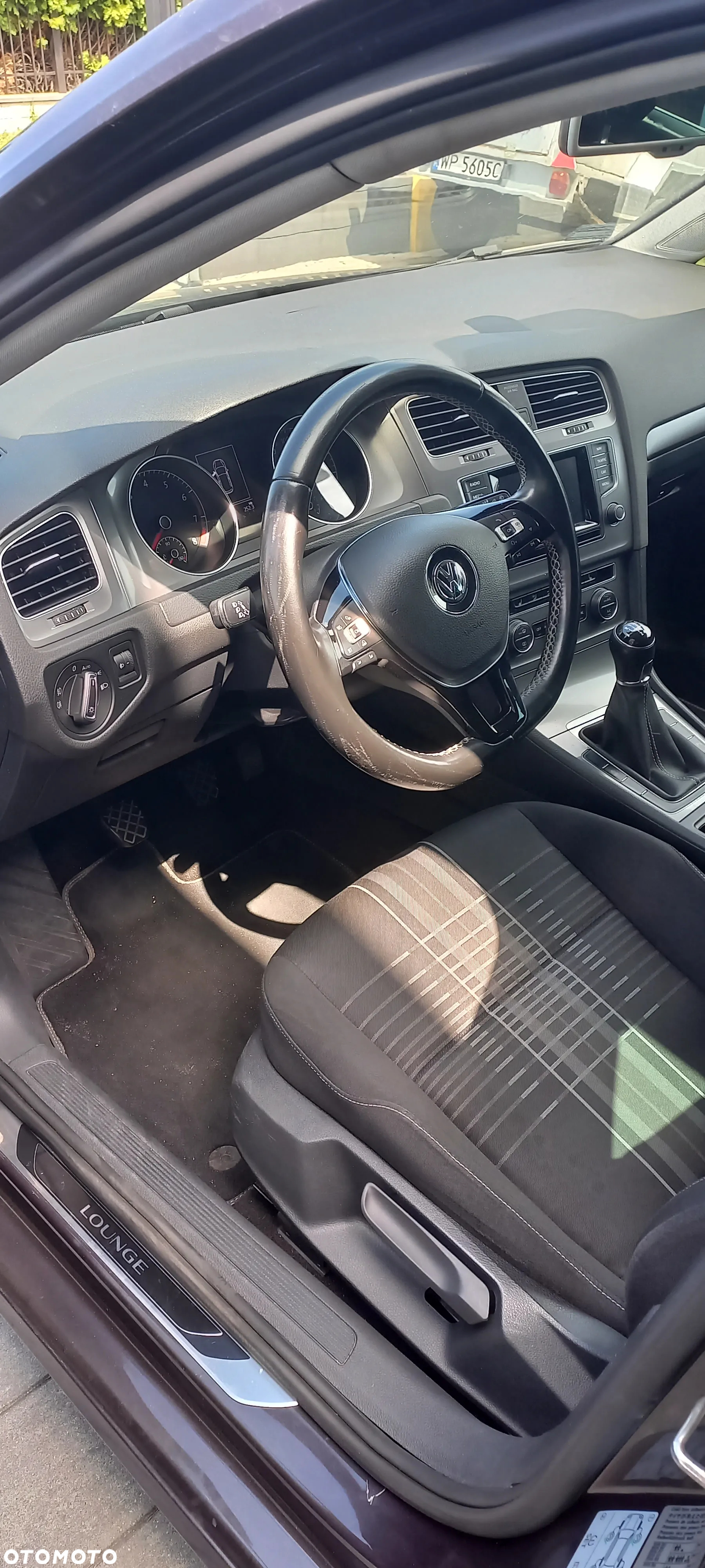 Volkswagen Golf 1.2 TSI BlueMotion Technology Lounge - 4