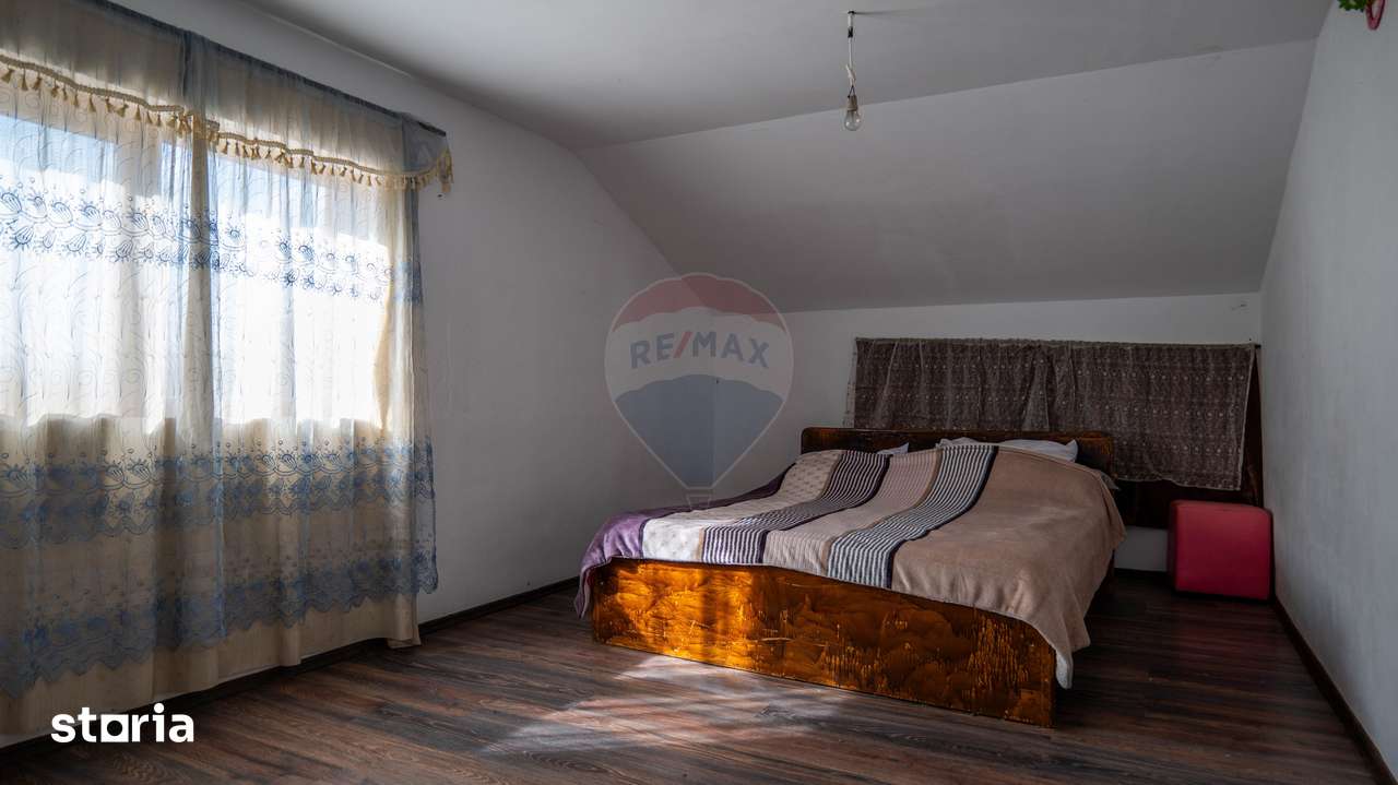 Vânzare imobil cu funcțiune mixtă casa si restaurant - Ungureni - DB - Imagine principală: 4/20