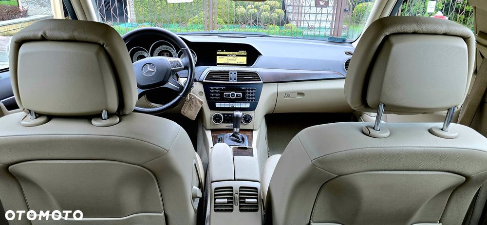 Mercedes-Benz Klasa C 250 CDI BlueEff Elegance 4-Matic - 28