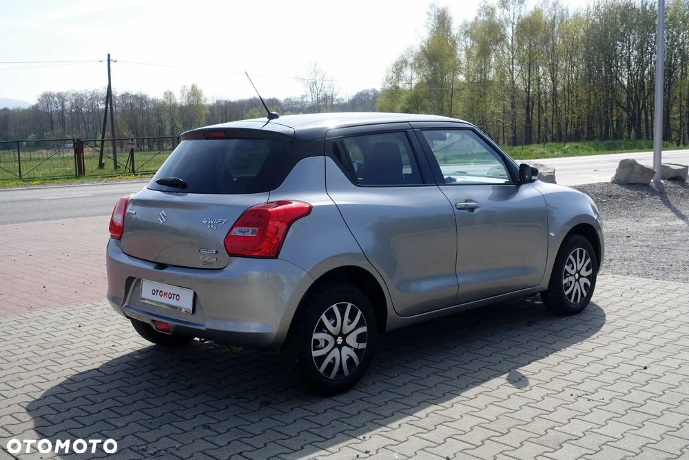 Suzuki Swift 1.2 Dualjet Hybrid Allgrip Comfort - 5