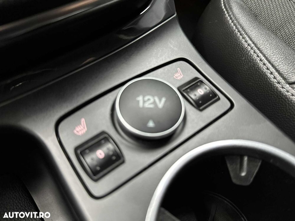 Ford Kuga 2.0 TDCi 4x4 Titanium - 19