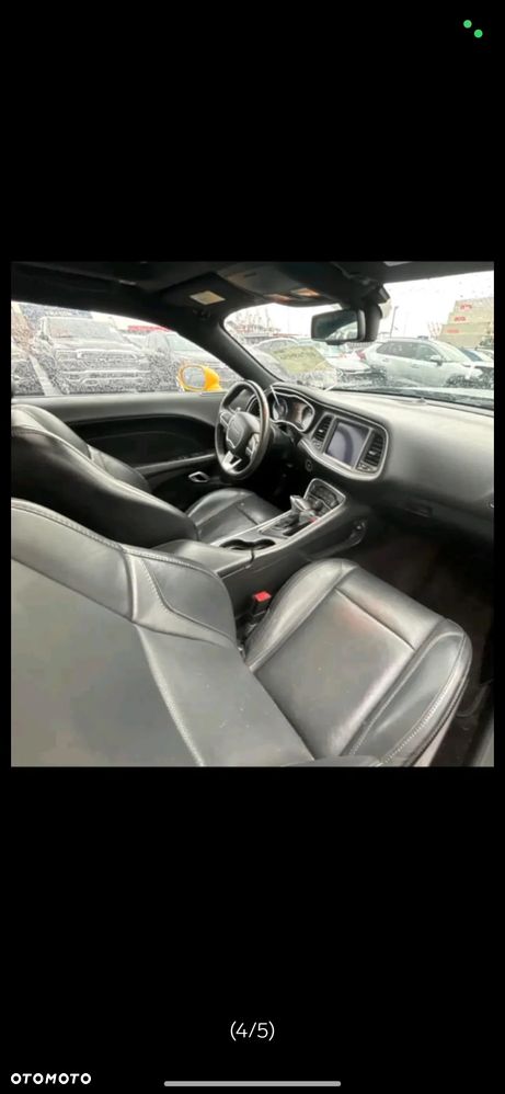 Dodge Challenger - 4