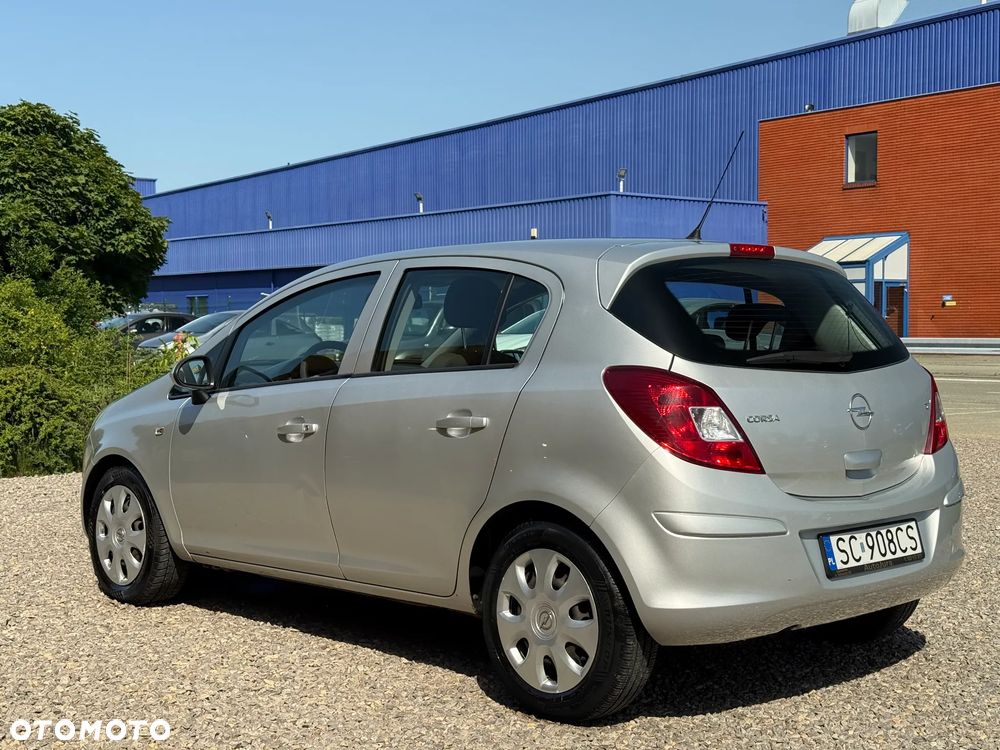 Opel Corsa - 4