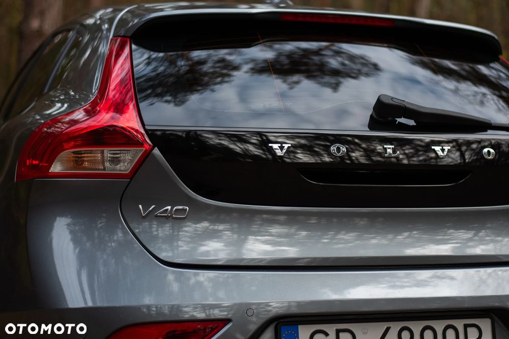 Volvo V40 T2 Geartronic Kinetic - 12