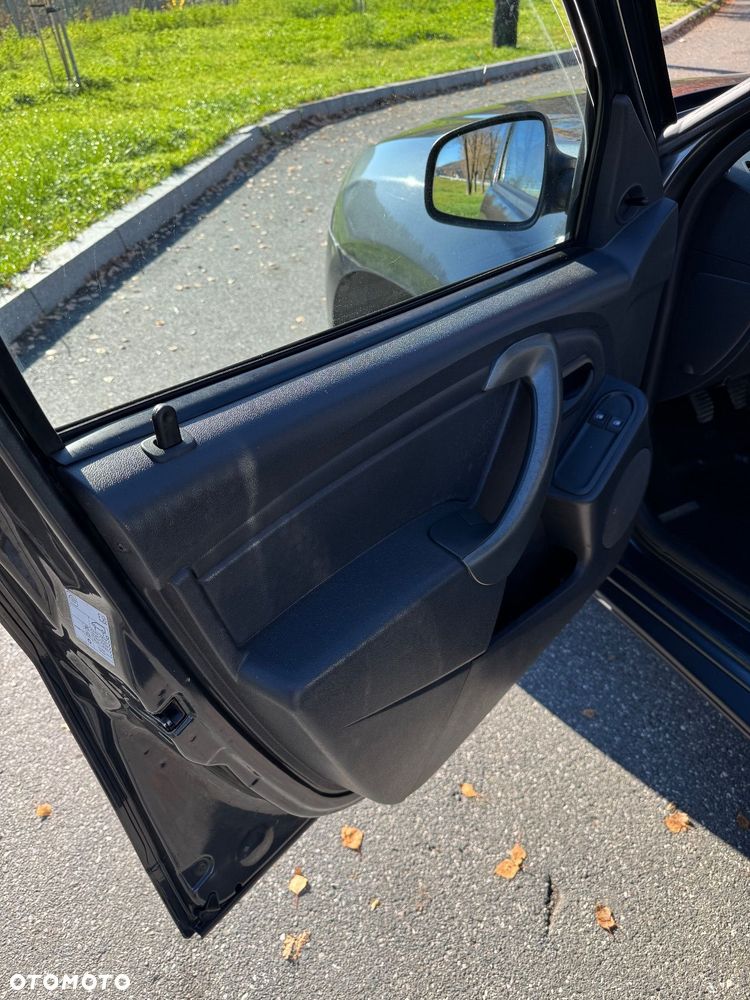 Dacia Duster 1.6 SCe Blackshadow 4x4 S&S - 19