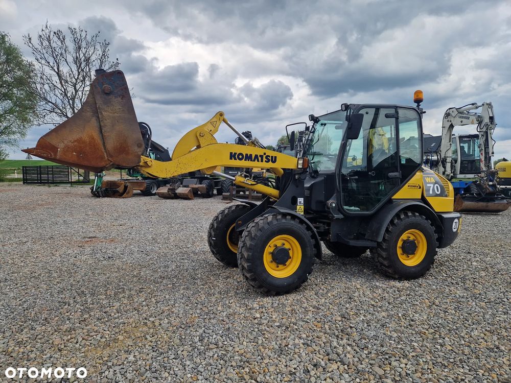 Komatsu WA70 - 14