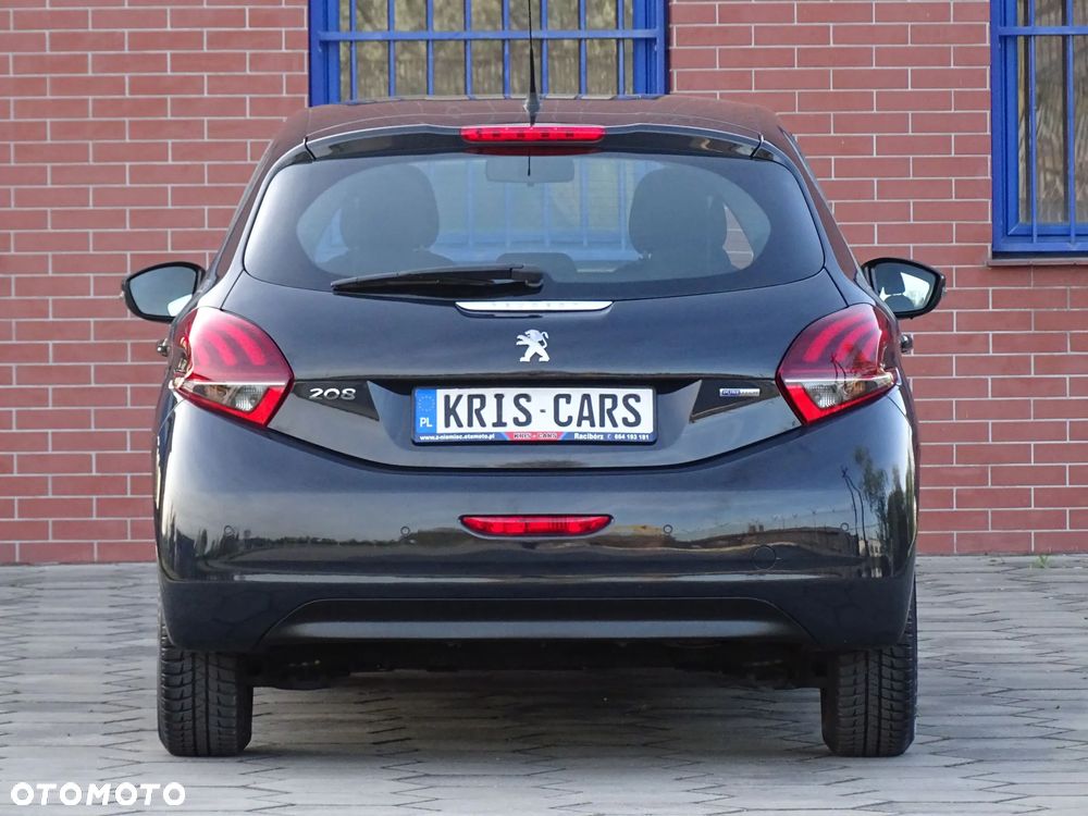 Peugeot 208 1.2 PureTech Style - 12