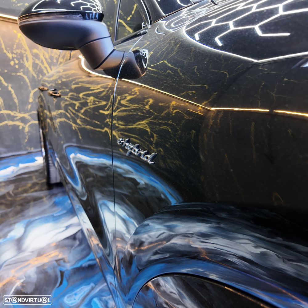 Porsche Cayenne E-Hybrid Platinum Edition - 16