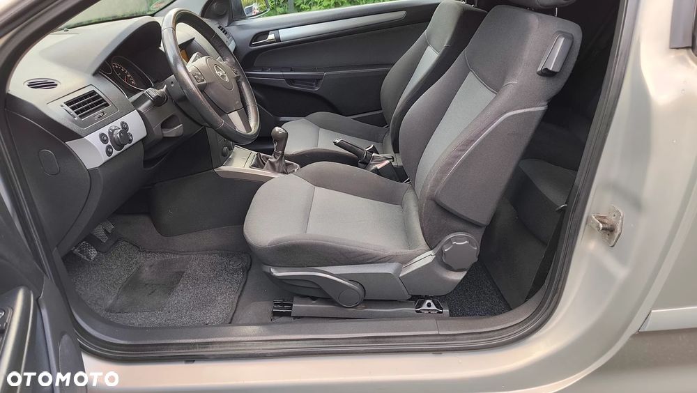 Opel Astra 1.6 Enjoy - 16