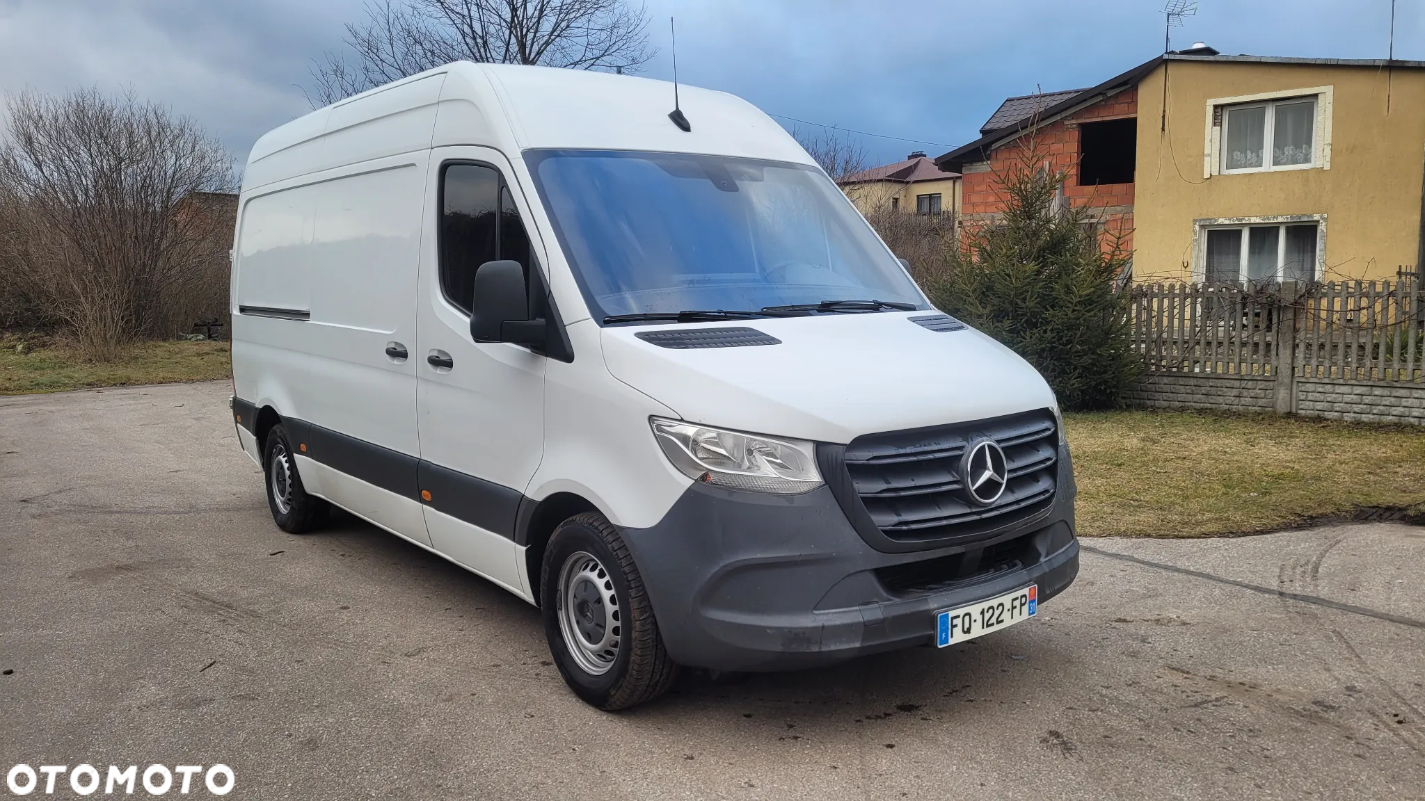 Mercedes-Benz Sprinter - 2