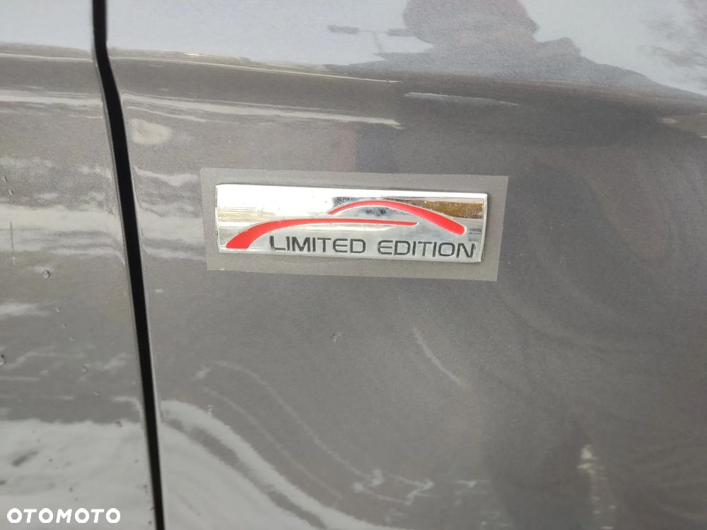 Hyundai i20 1.2 FIFA WM Edition - 19