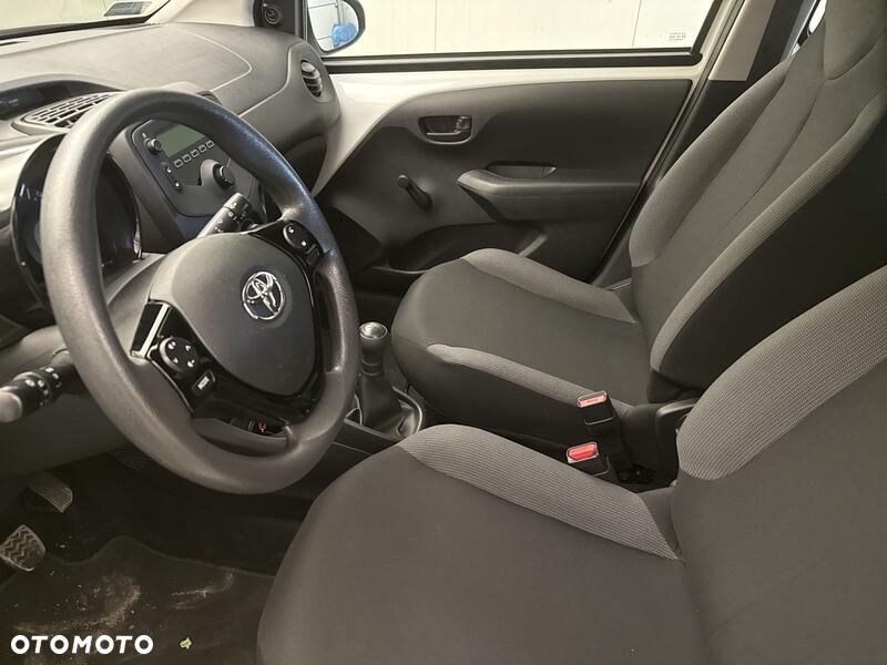 Toyota Aygo - 11