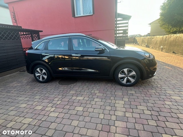 Kia Niro 1.6 GDI Hybrid L Business Line - 4
