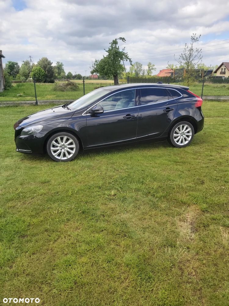 Volvo V40 D2 Summum - 17