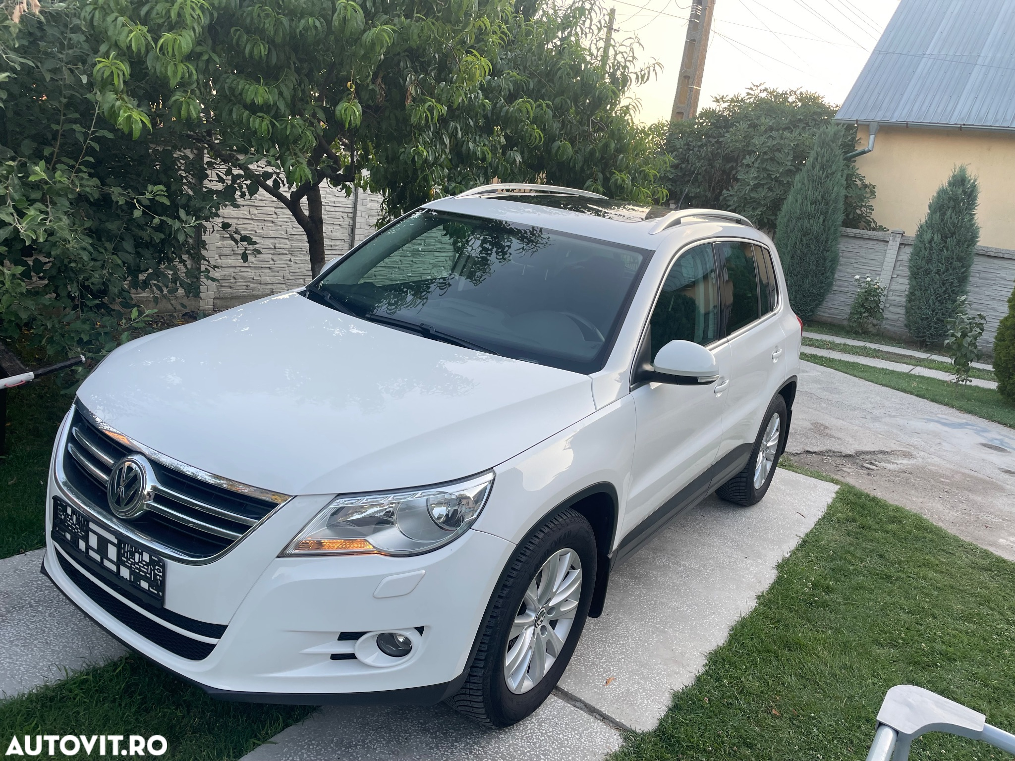 Volkswagen Tiguan - 13