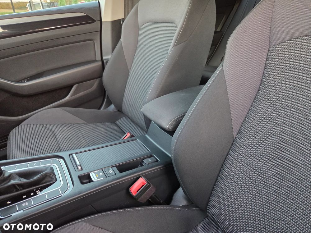 Volkswagen Arteon 2.0 TDI SCR Essence DSG - 28